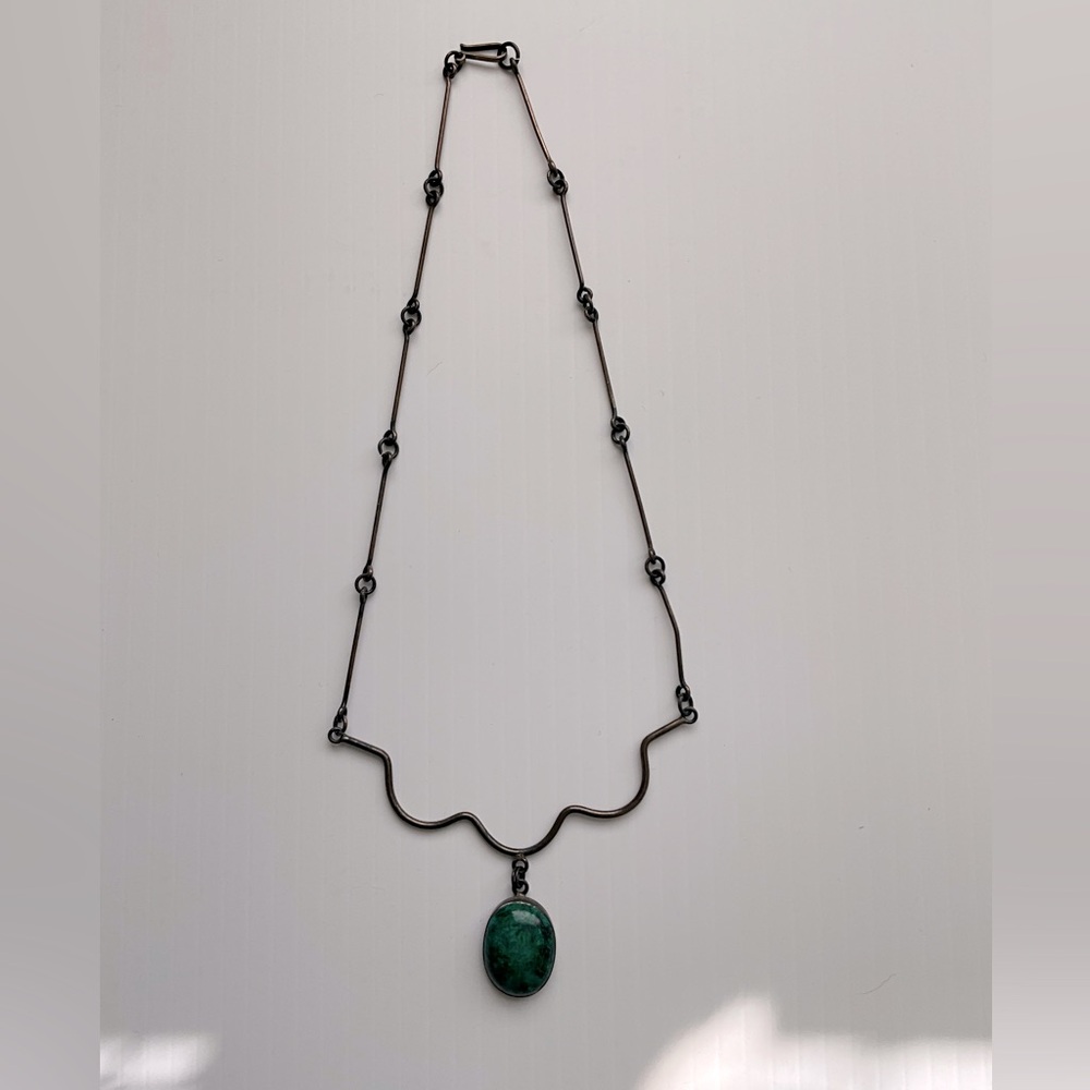 Elegant Green Pendant Necklace